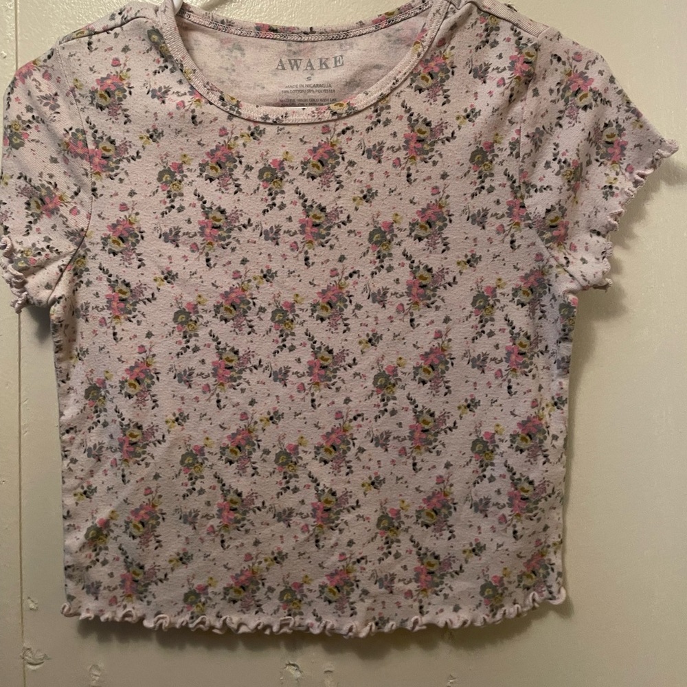 Very cute and soft crop top